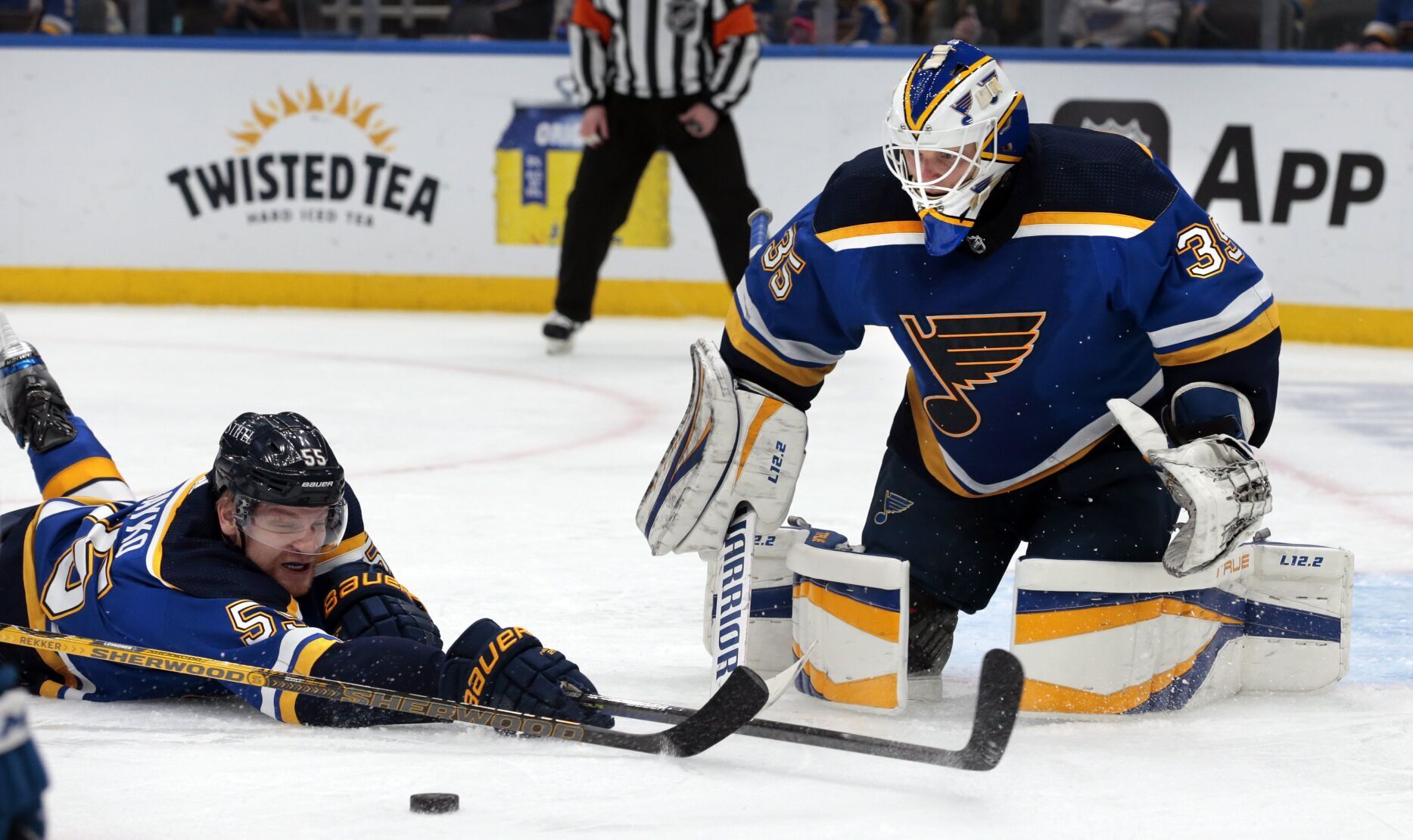 Blues host Avalanche in Game 4